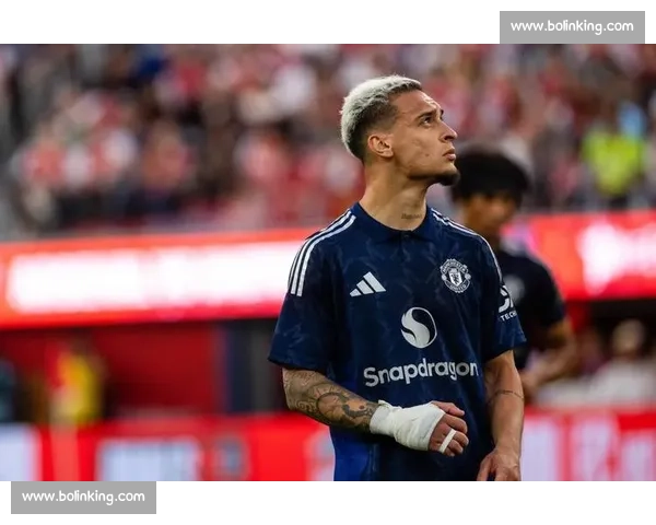 曼联反制安东尼逼宫：要么接受 4000 万报价，要么坐看台至明年 1 月