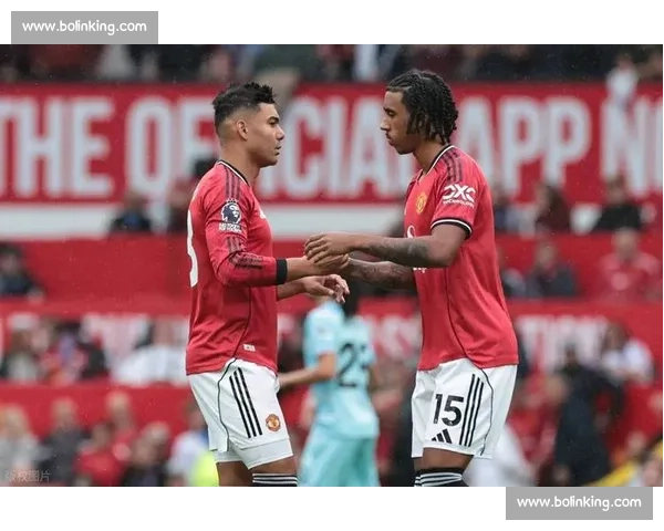 曼联确认科利尔不参与巴莱巴交易 外租计划浮出水面