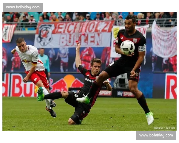 rb莱比锡vs曼联比分揭晓欧战焦点之夜红魔客场表现解析全景 rb莱比锡vs曼联比分揭晓欧战焦点之夜红魔客场表现解析全景