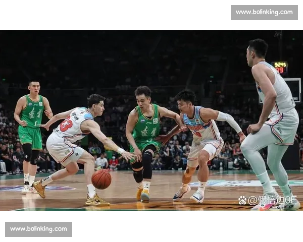 CBA四川男篮迎战劲敌焦点之战赛场内外看点全解析深度前瞻与胜负走向